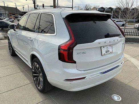 New 2026 Volvo XC90 T8 Ultra w/ Protection Package AWD/4WD image 10