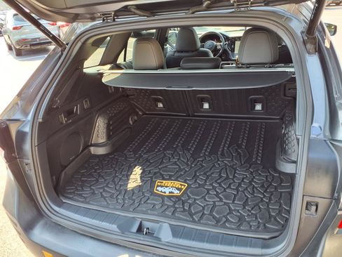 Used 2025 Subaru Outback Wilderness AWD/4WD image 30