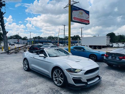 Used 2019 Ford Mustang GT Premium w/ Equipment Group 401A RWD image 39