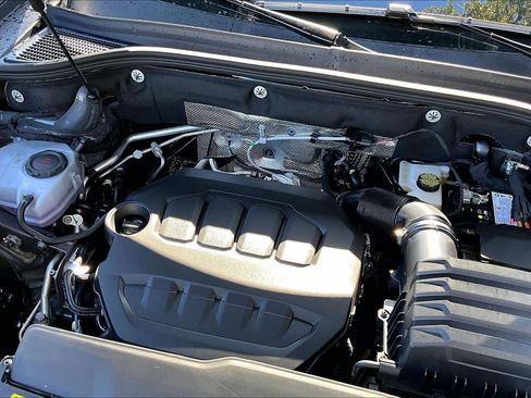 New 2026 Volkswagen Atlas SEL image 17