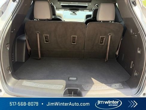 Certified 2023 Buick Enclave Essence w/ Experience Buick Package AWD/4WD image 19