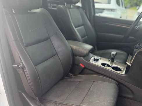 Used 2014 Jeep Grand Cherokee Summit AWD/4WD image 13