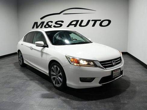 Used 2013 Honda Accord Sport image 7