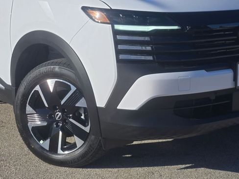 Used 2026 Nissan Kicks SV w/ Cold Weather Package image 3