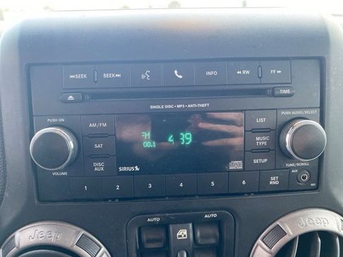 Used 2014 Jeep Wrangler Unlimited Sport w/ Quick Order Package 24S image 27