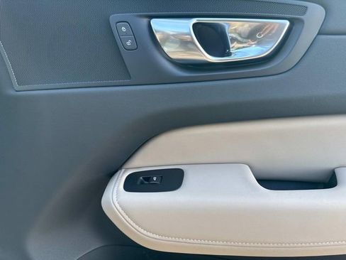 New 2026 Volvo XC60 B5 Core image 18