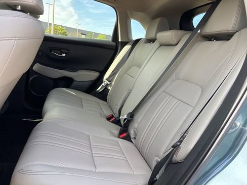 Used 2024 Honda HR-V EX-L image 12