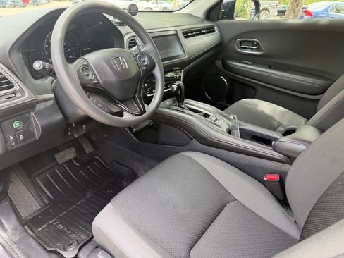 Used 2022 Honda HR-V EX image 19