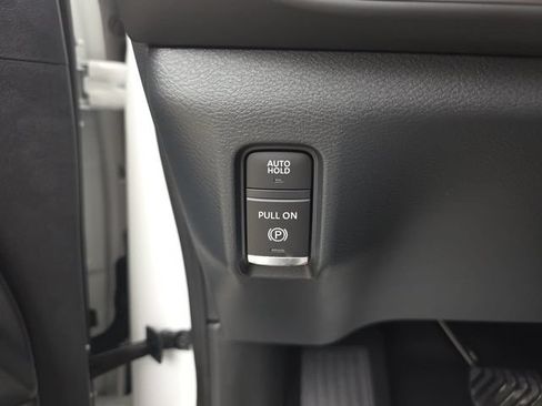 New 2026 Nissan Armada SL w/ Captain's Chari Seat Package AWD/4WD image 35