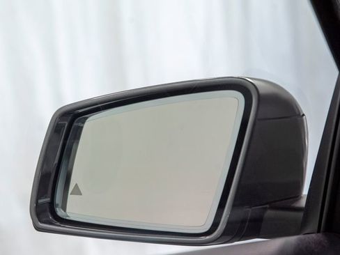 Used 2016 Mercedes-Benz GLA 250 4MATIC image 36