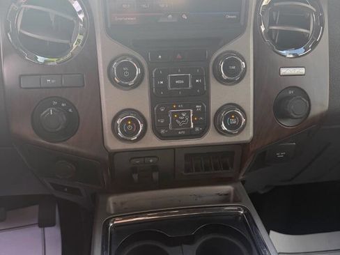 Used 2015 Ford F250 Lariat w/ Snow Plow Prep Package AWD/4WD image 19