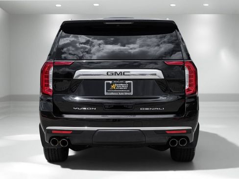 Used 2022 GMC Yukon Denali AWD/4WD image 8