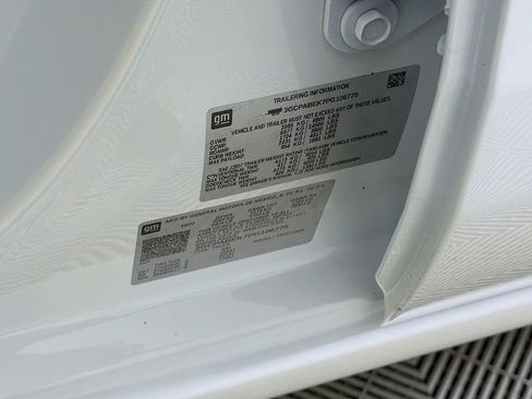 Used 2023 Chevrolet Silverado 1500 Custom image 31