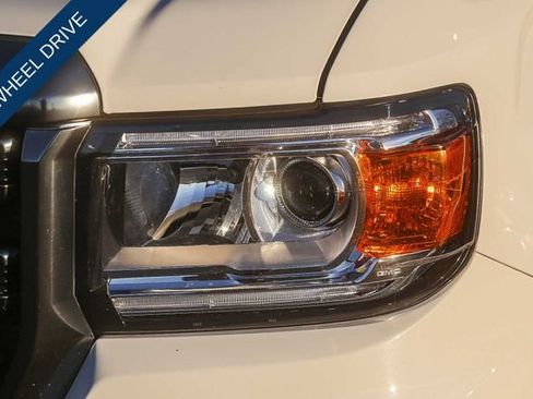 Used 2021 GMC Canyon AT4 w/ Trailering Package image 8