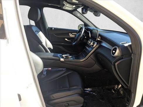 Used 2018 Mercedes-Benz GLC 300 4MATIC image 21