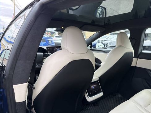Used 2022 Tesla Model S Plaid AWD/4WD image 28