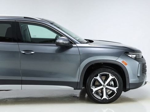 New 2026 Volkswagen Tiguan SE image 51