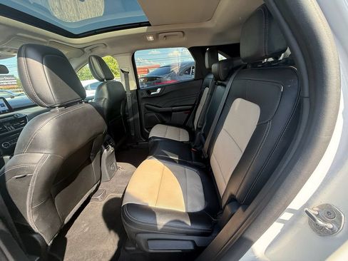 Used 2021 Ford Escape Titanium w/ Titanium Elite Package FWD image 19