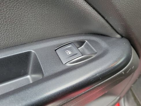 Used 2016 GMC Canyon SLE w/ SLE Convenience Package image 15