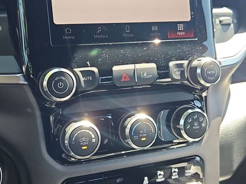 Certified 2025 RAM 1500 Tradesman AWD/4WD image 25