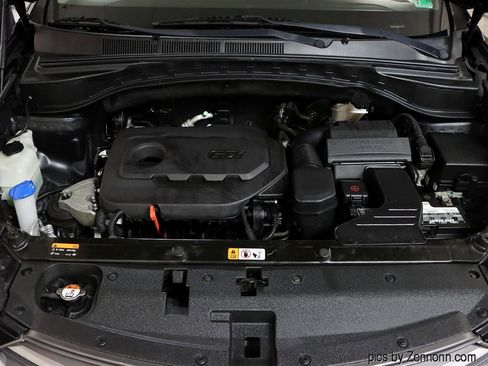 Used 2017 Hyundai Santa Fe Sport AWD/4WD image 36