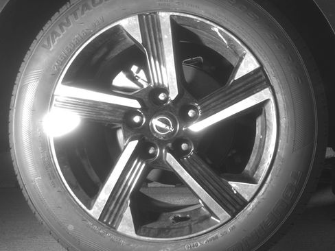 Used 2025 Nissan Sentra SV FWD image 15
