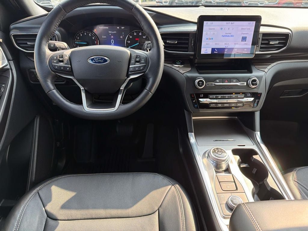 Used 2020 Ford Explorer Limited w/ Class III Trailer Tow Package AWD/4WD image 12