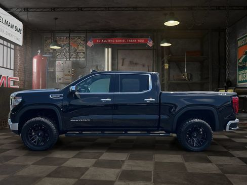 Certified 2025 GMC Sierra 1500 SLT AWD/4WD image 8