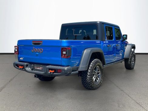 Used 2024 Jeep Gladiator Mojave w/ Technology Group AWD/4WD image 7