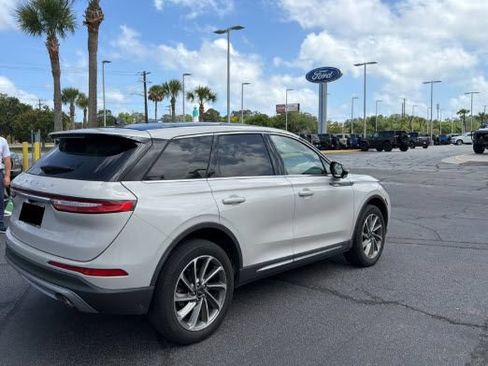 Used 2023 Lincoln Corsair AWD w/ Equipment Group 101A image 4