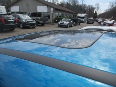 Used 2015 Ford Focus SE w/ Equipment Group 201A image 12