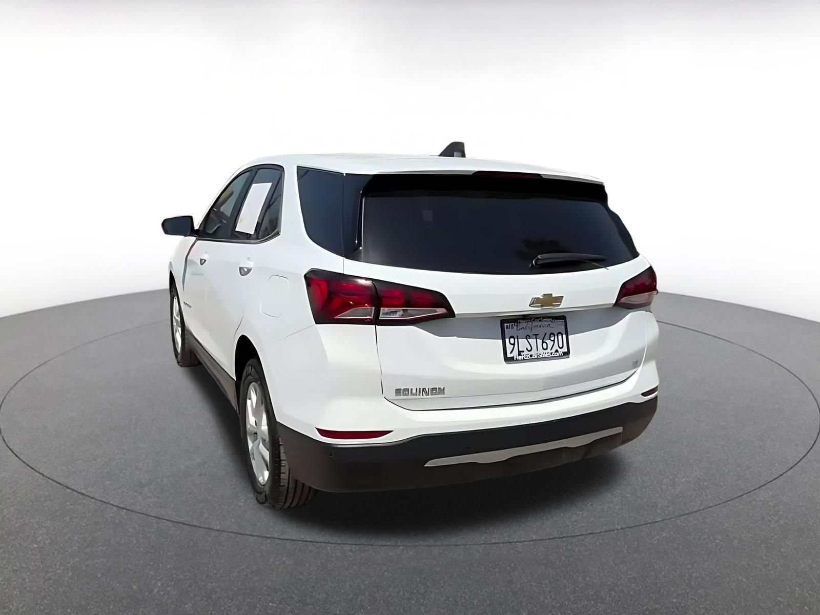 Used 2024 Chevrolet Equinox LT FWD image 10