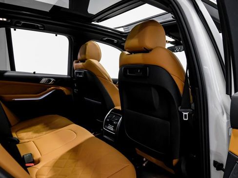 Used 2023 BMW X5 xDrive40i w/ Premium Package image 33