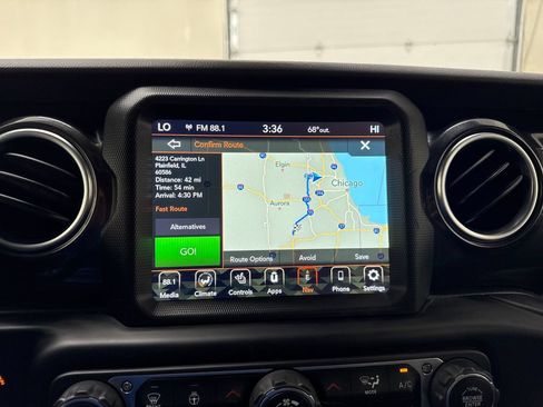 Used 2020 Jeep Wrangler Unlimited Sahara AWD/4WD image 23