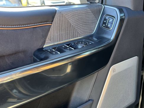 Used 2024 Ford F450 Platinum w/ FX4 Off-Road Package image 15