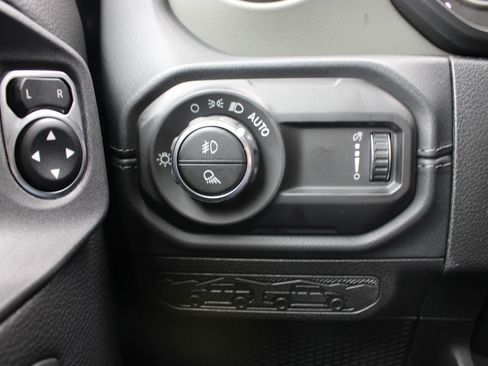 New 2026 Jeep Gladiator Mojave image 21