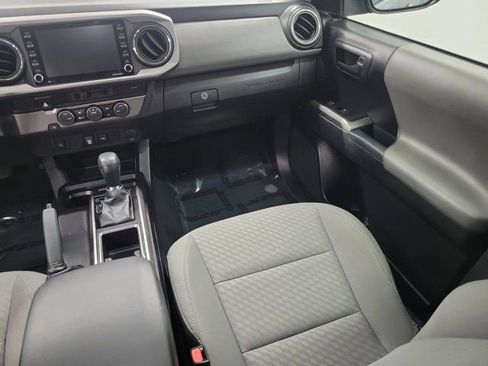 Used 2021 Toyota Tacoma SR5 RWD image 16