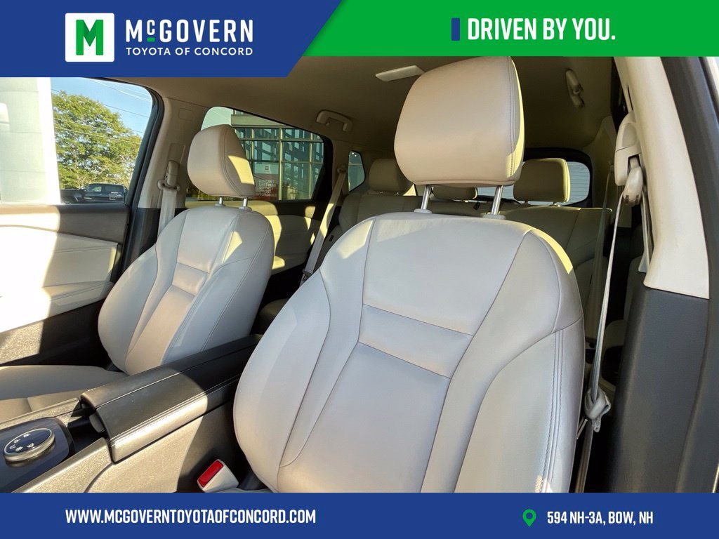 Used 2024 Nissan Rogue SL AWD/4WD image 10