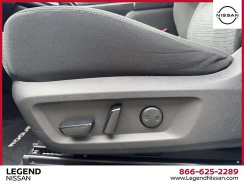 Certified 2023 Nissan Rogue SV AWD/4WD image 18