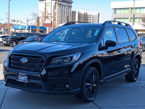 Used 2022 Subaru Ascent Onyx Edition image 10