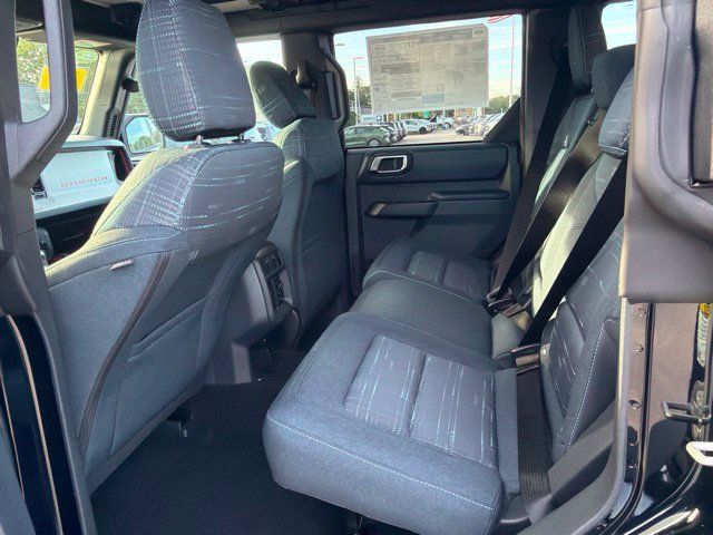 New 2026 Ford Bronco Badlands AWD/4WD image 8