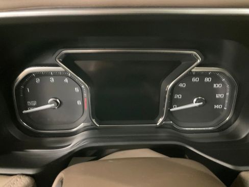 Used 2021 GMC Yukon XL Denali w/ Denali Premium Package image 16