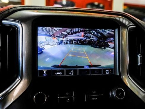 Used 2023 Chevrolet Silverado 3500 LTZ w/ Gooseneck/5TH Wheel Package image 21