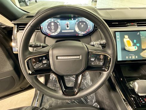 Used 2025 Land Rover Range Rover Sport Dynamic SE AWD/4WD image 39