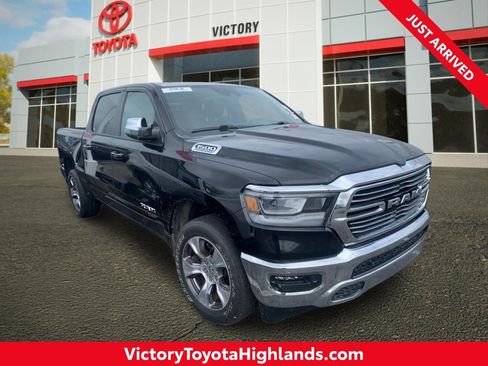 Used 2023 RAM 1500 Laramie AWD/4WD image 1