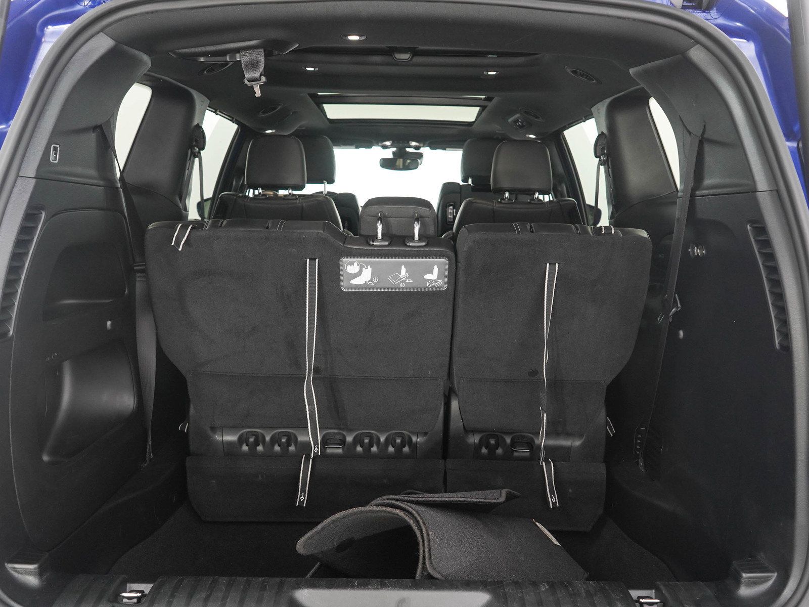 Used 2019 Chrysler Pacifica Touring-L Plus w/ Advanced Safetytec Group FWD image 9