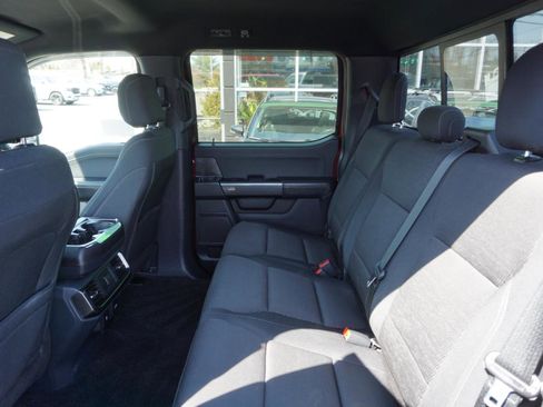 Used 2021 Ford F150 XLT w/ Equipment Group 302A High image 13