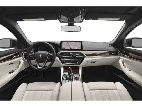 Used 2021 BMW 530e w/ Parking Assistance Package RWD image 12