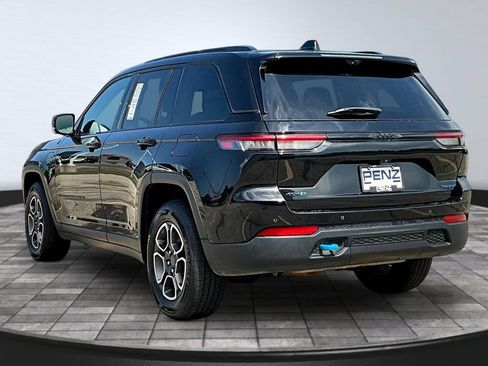 Used 2022 Jeep Grand Cherokee Trailhawk w/ Luxury Tech Group III AWD/4WD image 5