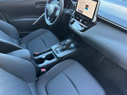 New 2026 Toyota Corolla Cross LE FWD image 17